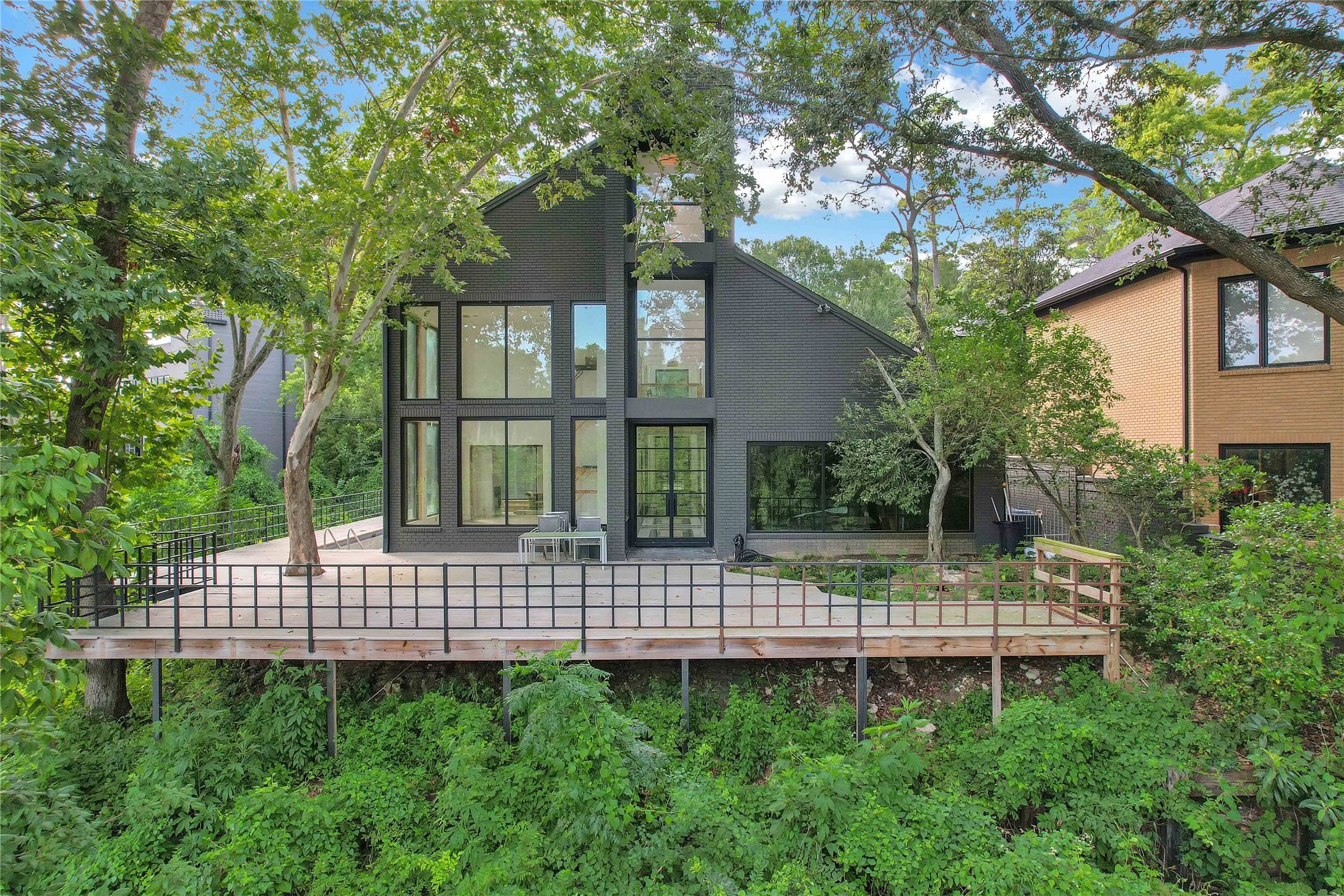 10105 Longwood Court Houston TX 77024
