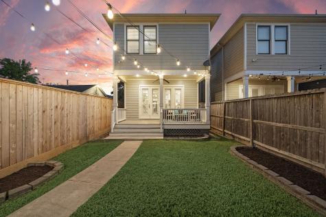 526 W 27th Street B Houston TX 77008