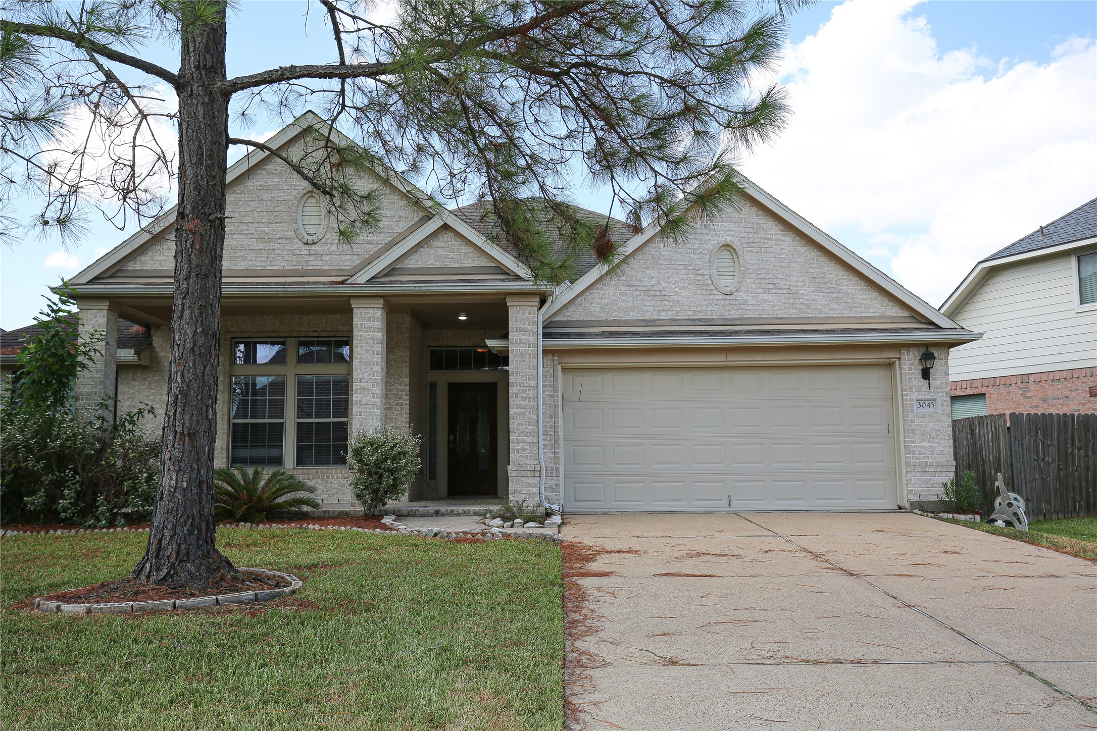 3043 Summercrest Drive Pearland TX 77584