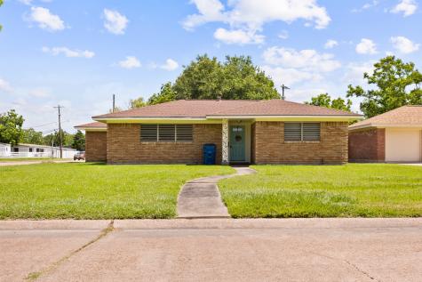 2022 16th Avenue N Texas City TX 77590