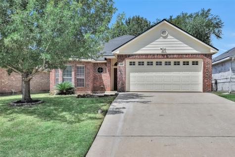 6895 Stillwater Drive Willis TX 77318