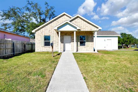 1208 9th Avenue N Texas City TX 77590