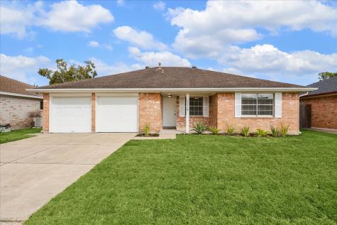 1715 Kenwick Place Pasadena TX 77504