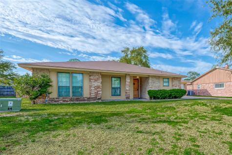 3805 Kingsway Drive Baytown TX 77521