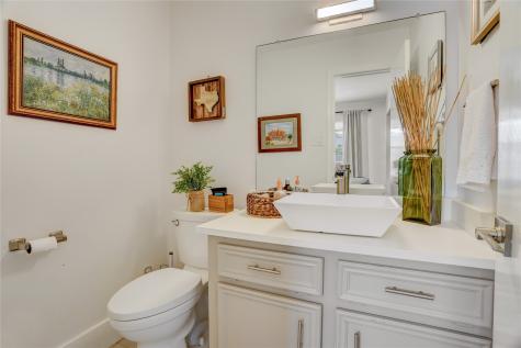 1135 Trowbridge Drive Houston TX 77062