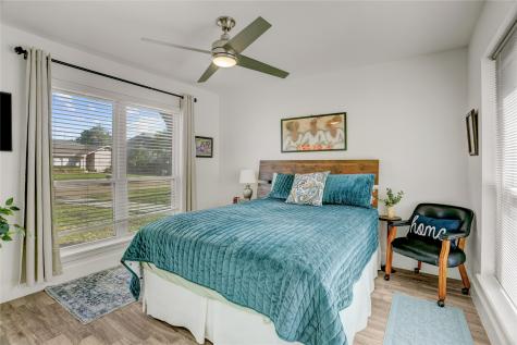 1135 Trowbridge Drive Houston TX 77062