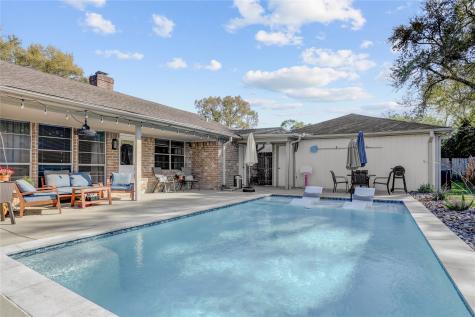 1135 Trowbridge Drive Houston TX 77062