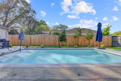 1135 Trowbridge Drive Houston TX 77062
