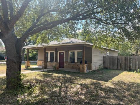 406 San Jacinto Street Smithville TX 78957