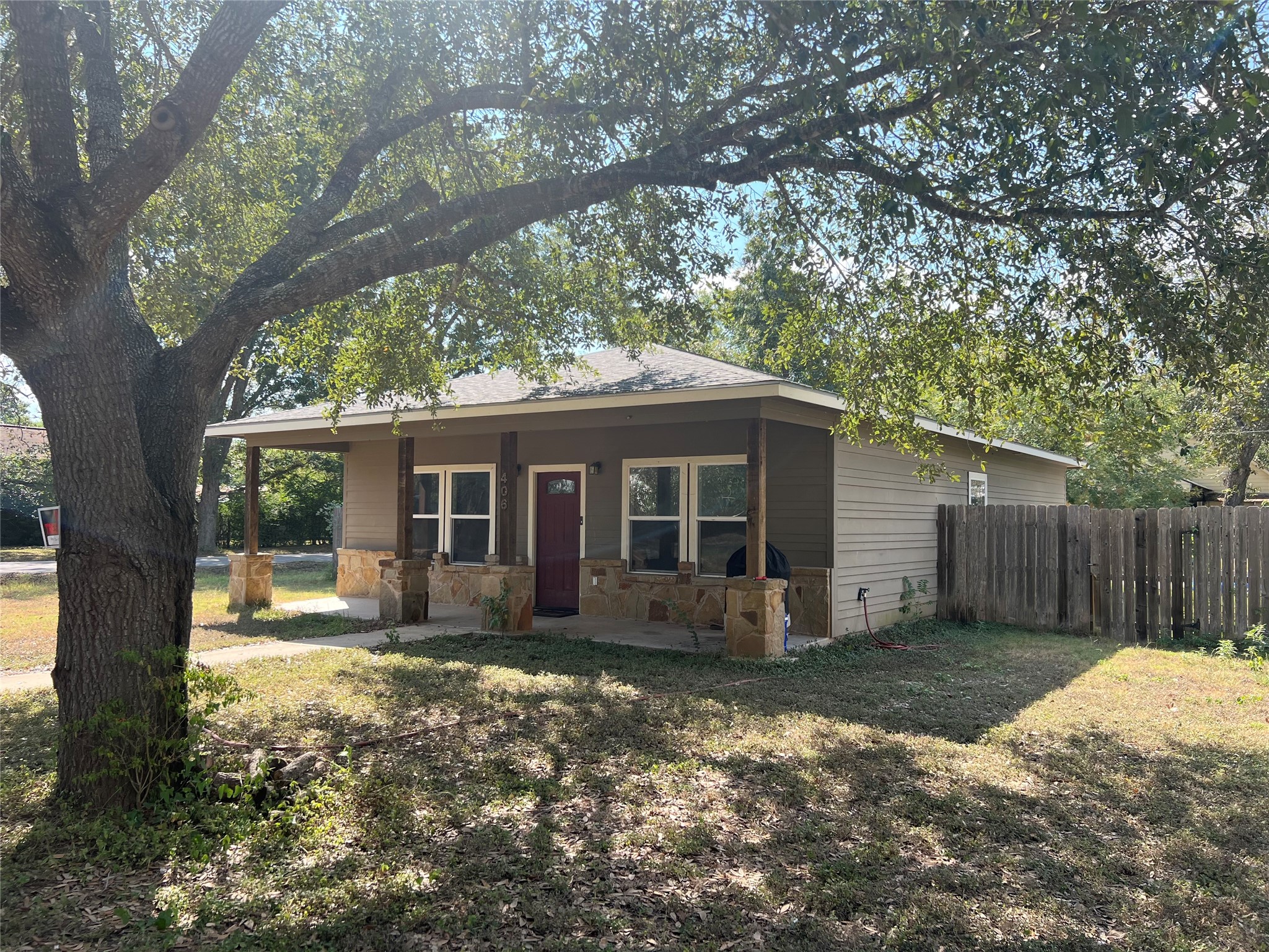 406 San Jacinto Street Smithville TX 78957