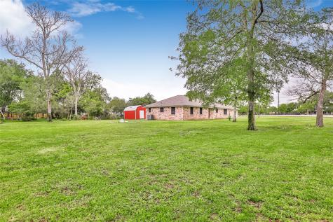 515 Gou Hole Road Cove TX 77523