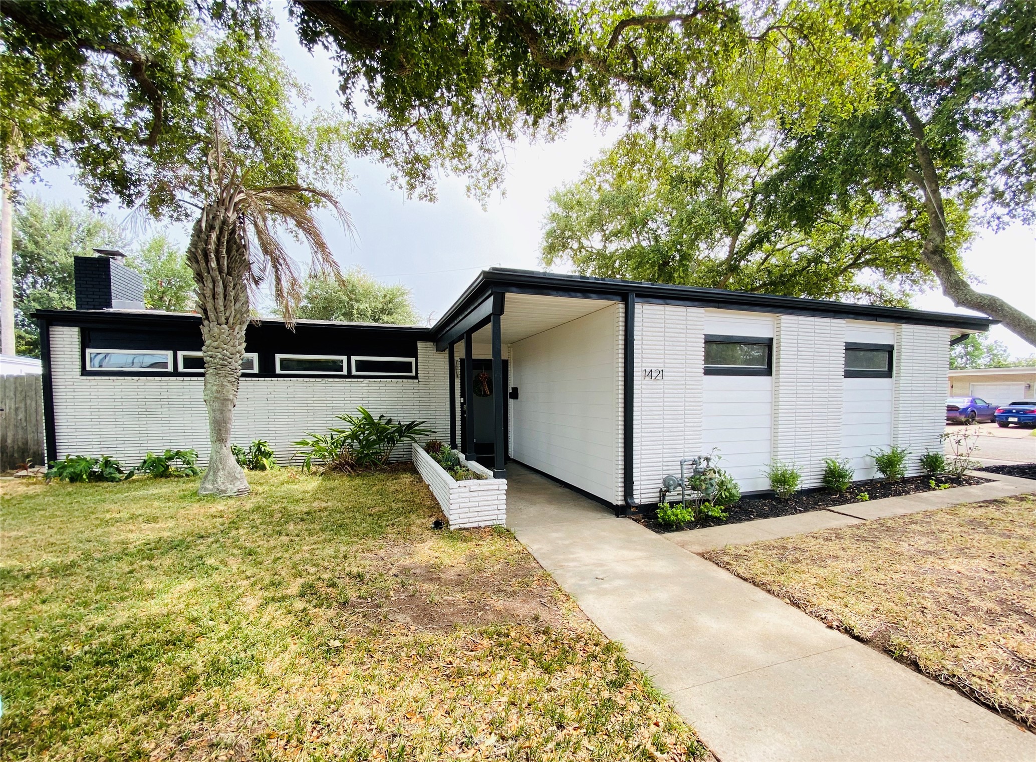 1421 Harbor View Circle Galveston TX 77550
