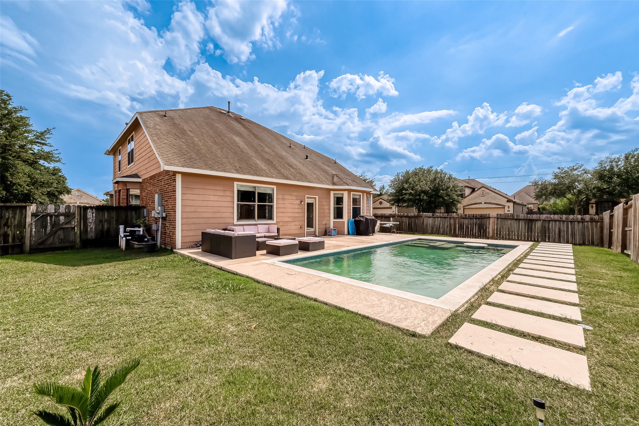 13111 Southern Way Lane Pearland TX 77584