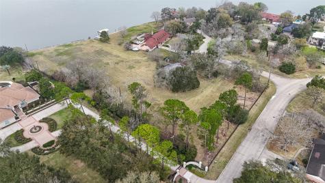 205 Lakeshore Drive Seabrook TX 77586