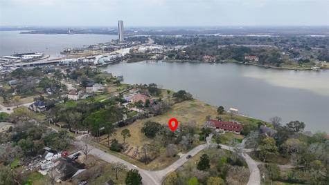 205 Lakeshore Drive Seabrook TX 77586
