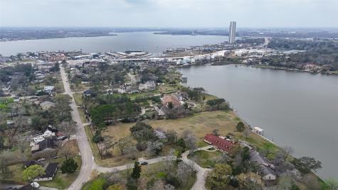 205 Lakeshore Drive Seabrook TX 77586
