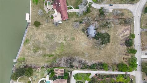 205 Lakeshore Drive Seabrook TX 77586