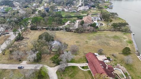 205 Lakeshore Drive Seabrook TX 77586