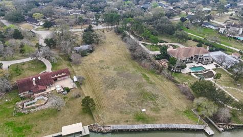 205 Lakeshore Drive Seabrook TX 77586
