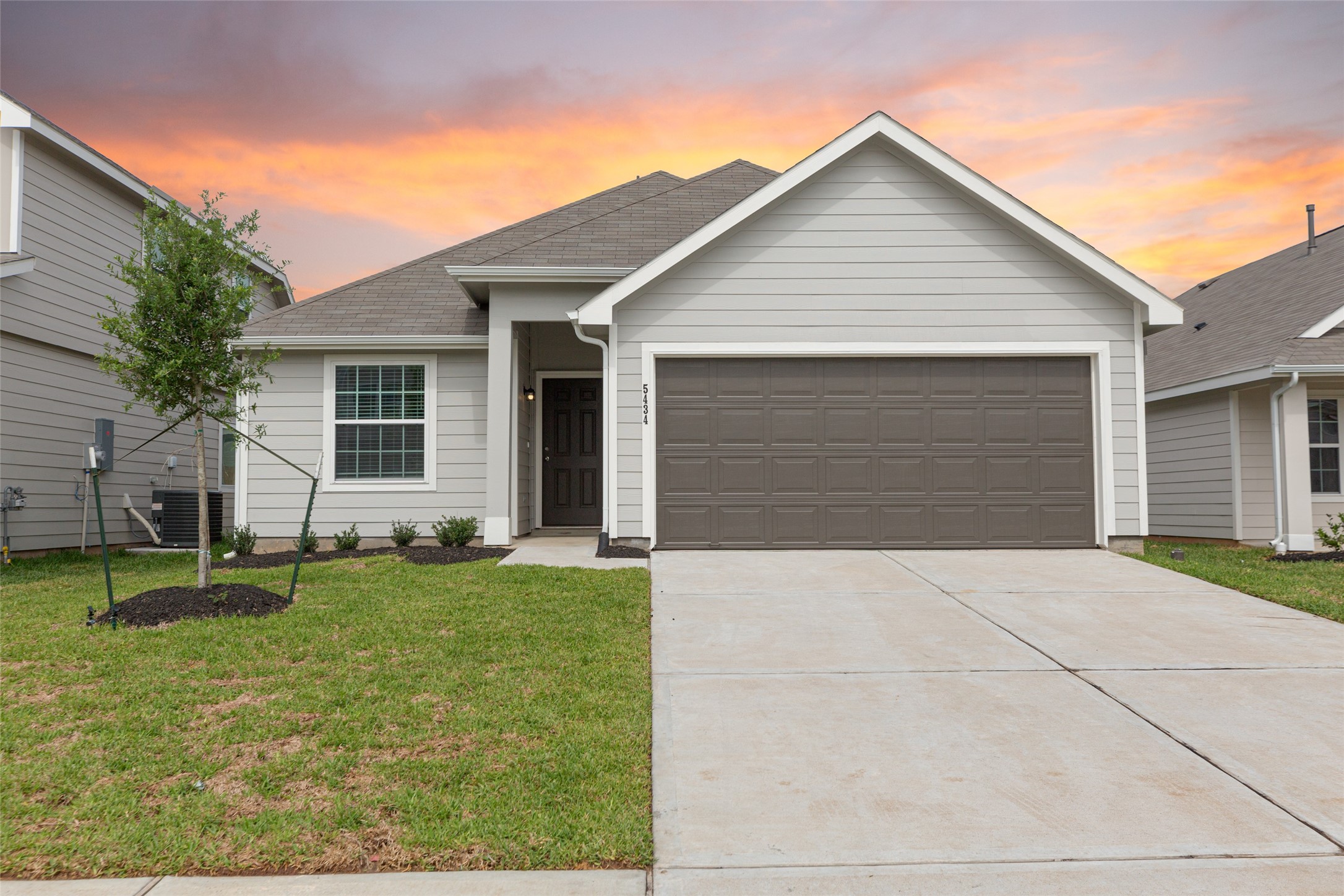5434 Brooklyn Rose Drive Rosharon TX 77583
