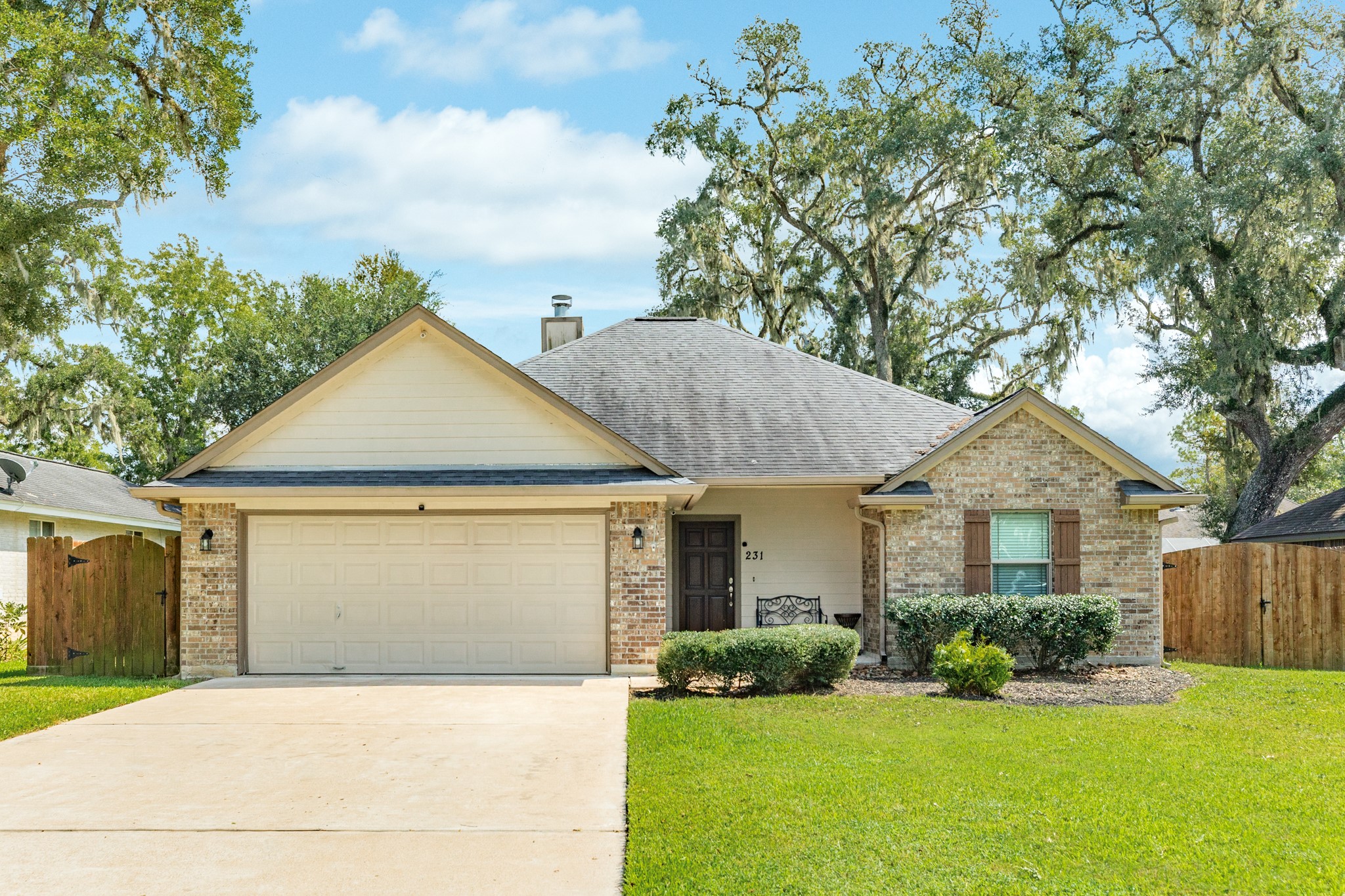 231 Wentworth Drive West Columbia TX 77486
