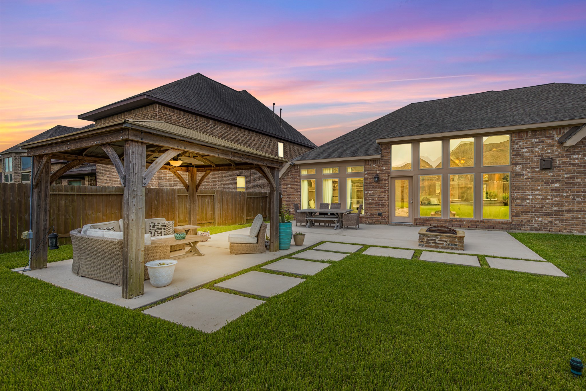 3443 Magnolia Shores Lane Pearland TX 77584
