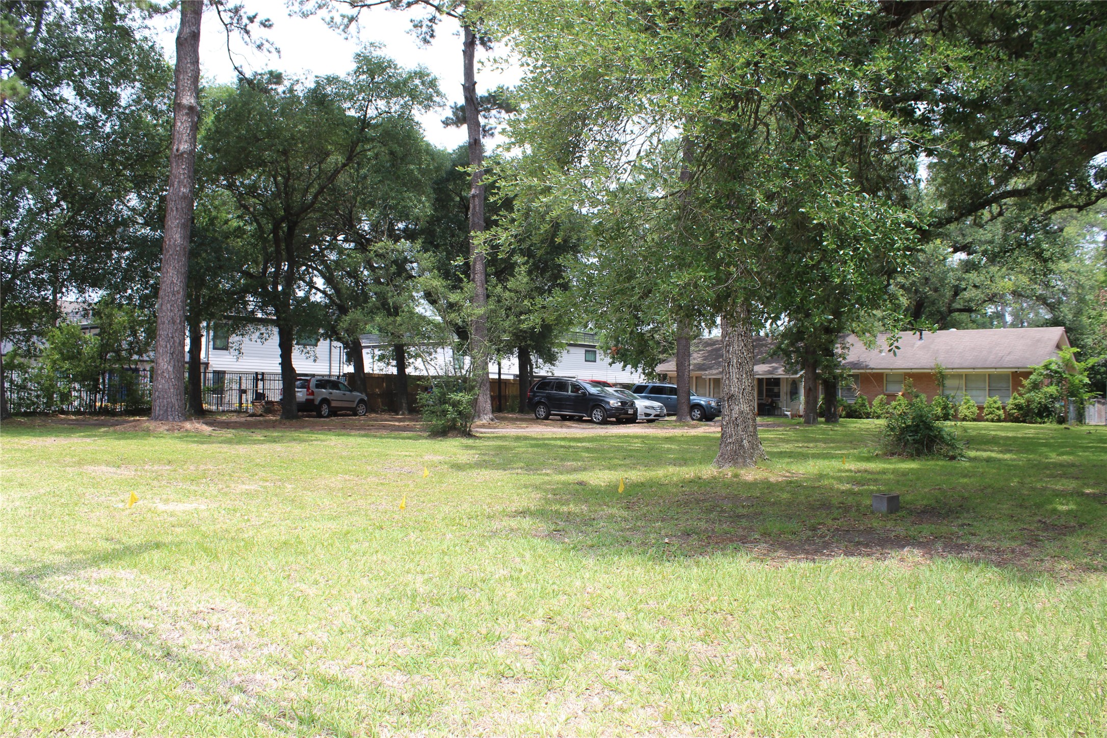 814 Pinemont Drive Houston TX 77018