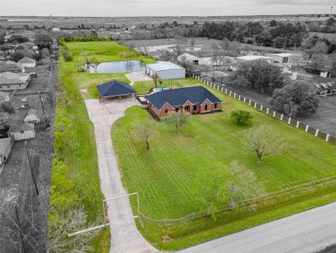 1801 1/2 Avenue L Santa Fe TX 77510