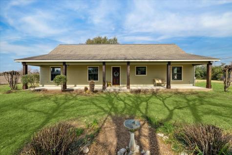 524 Peschel Lane Sealy TX 77474