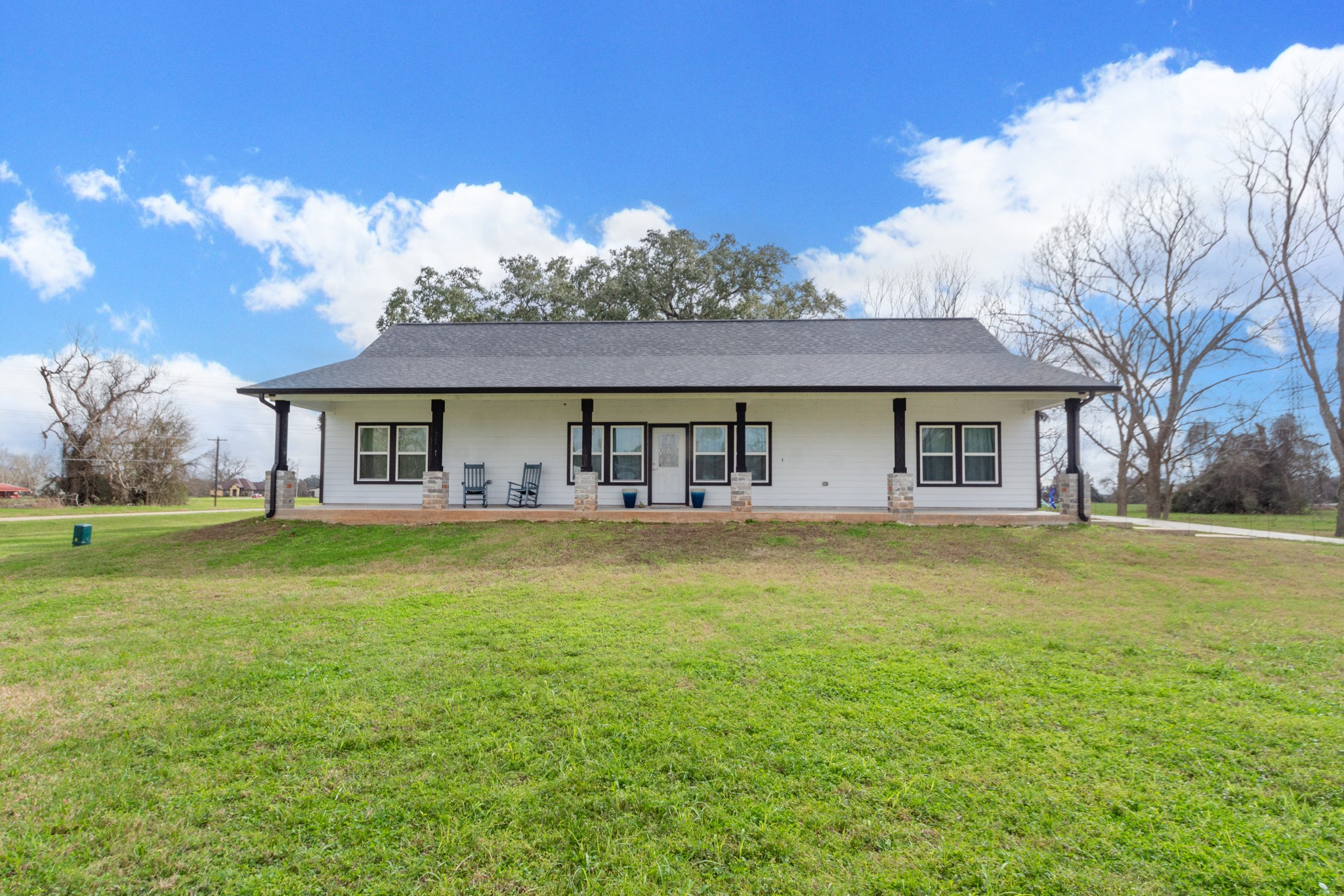 202 Horse Shoe Trail Angleton TX 77515