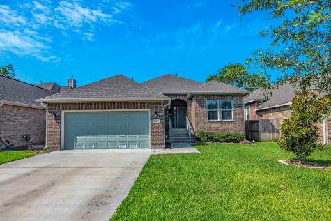 32 N Forrest Avenue La Porte TX 77571