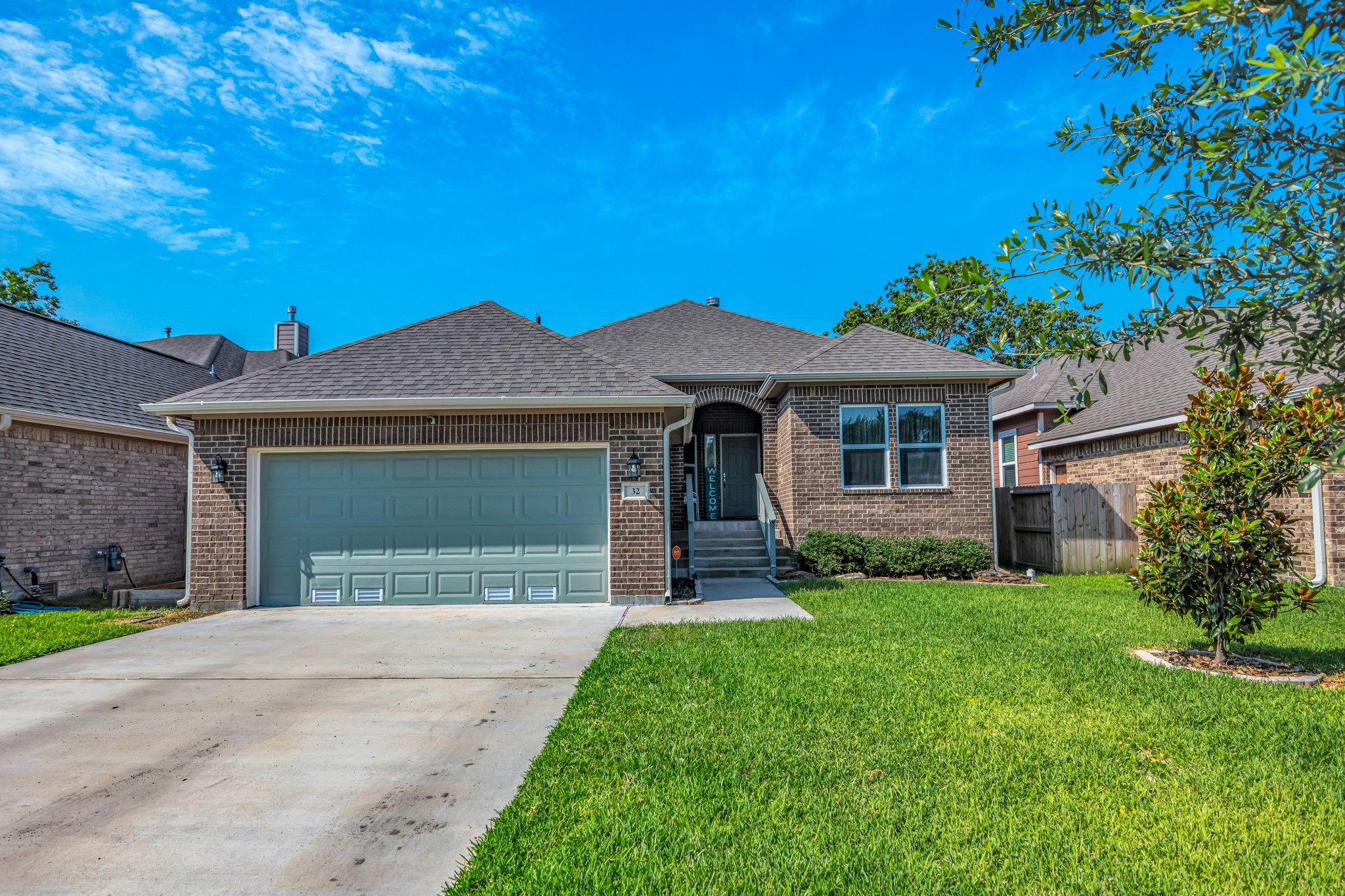 32 N Forrest Avenue La Porte TX 77571