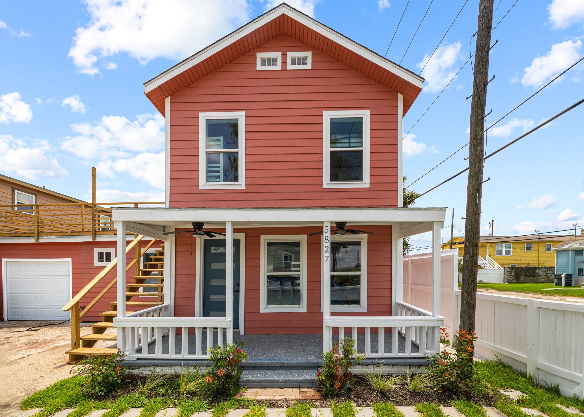 5827 Avenue R Galveston TX 77551