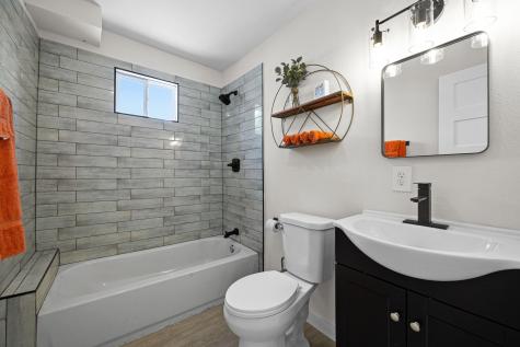 5827 Avenue R Galveston TX 77551