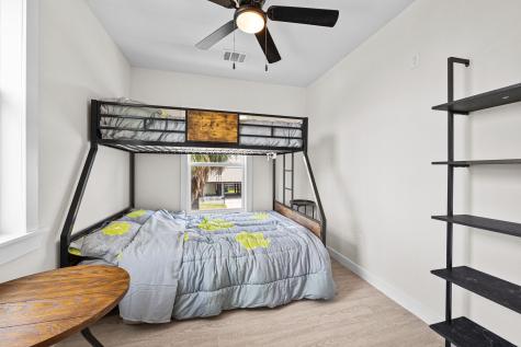 5827 Avenue R Galveston TX 77551