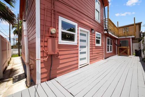 5827 Avenue R Galveston TX 77551