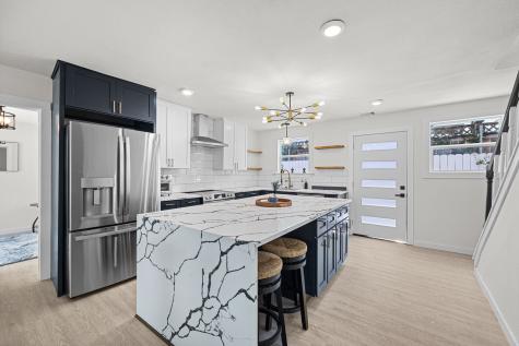 5827 Avenue R Galveston TX 77551