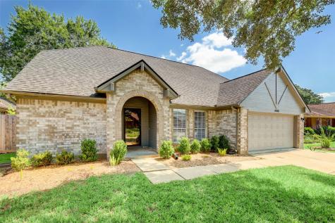 4906 Meadowglen Drive Pearland TX 77584