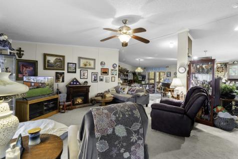 113 Preston Avenue Livingston TX 77351