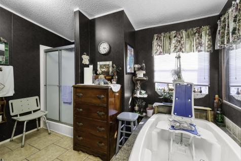 113 Preston Avenue Livingston TX 77351