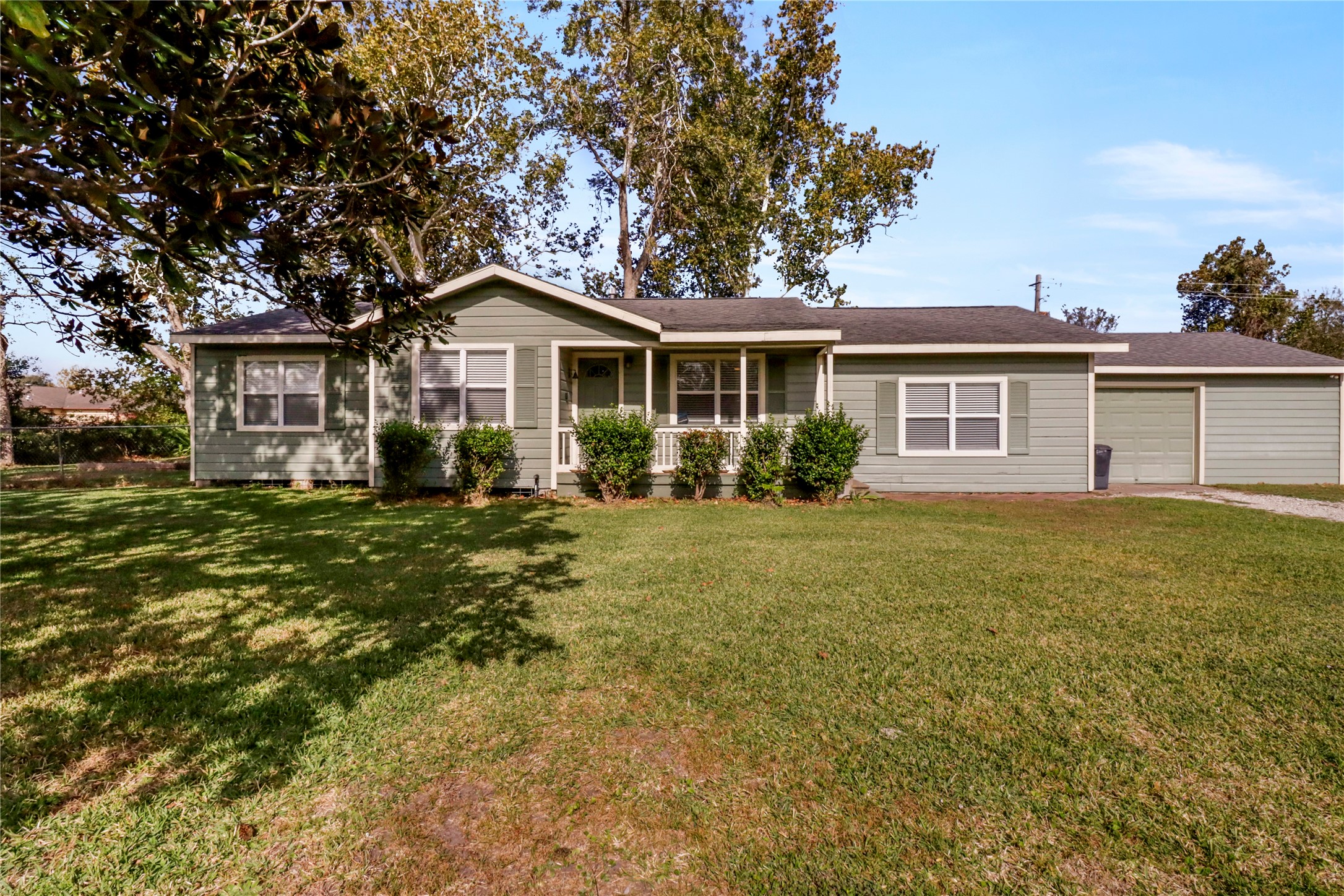 13246 8th Street Santa Fe TX 77510