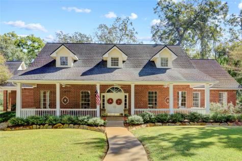 517 Lake Shore Drive Wharton TX 77488