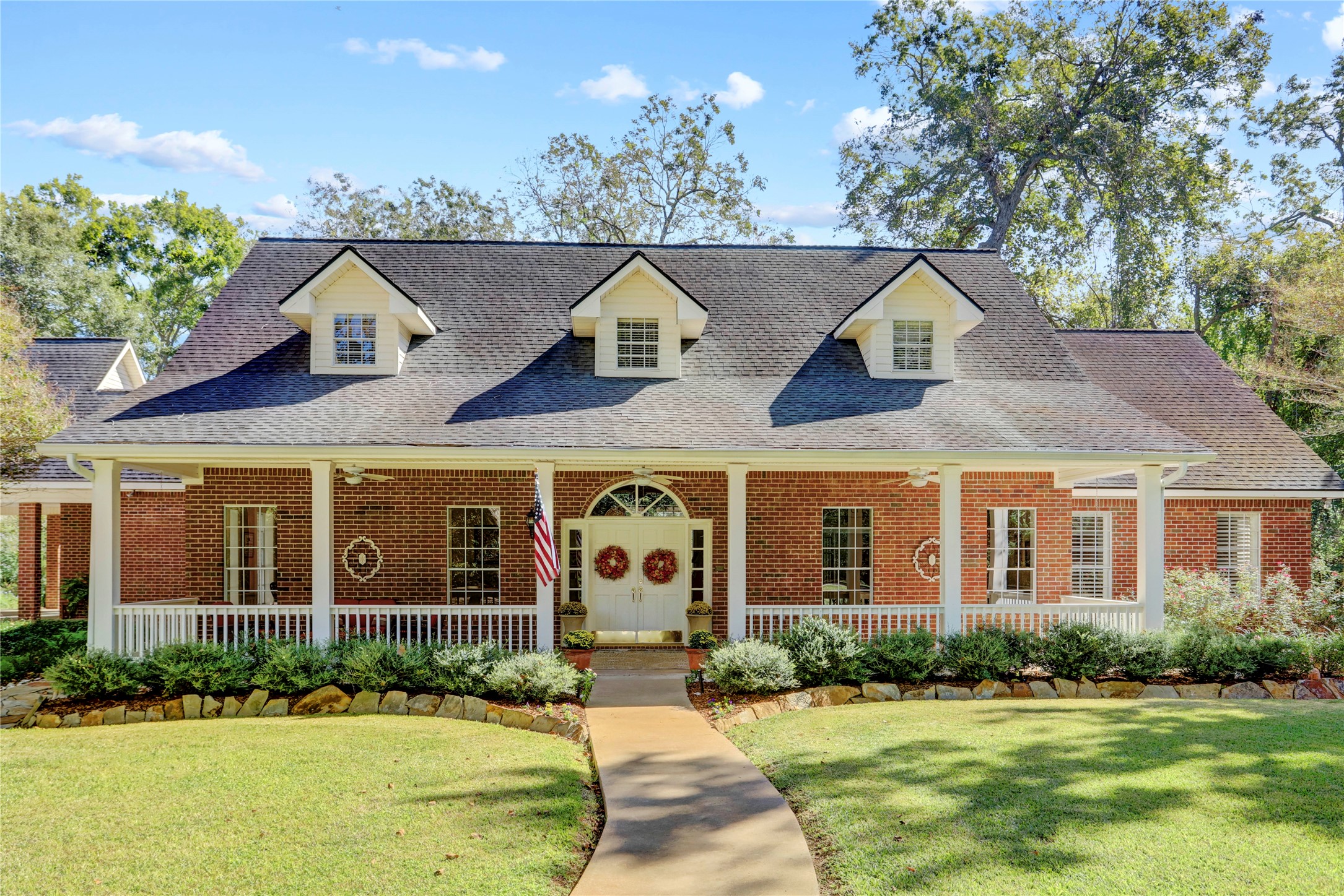517 Lake Shore Drive Wharton TX 77488