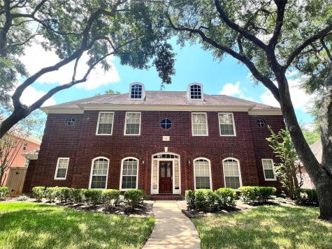 18 Howell Lane Sugar Land TX 77479