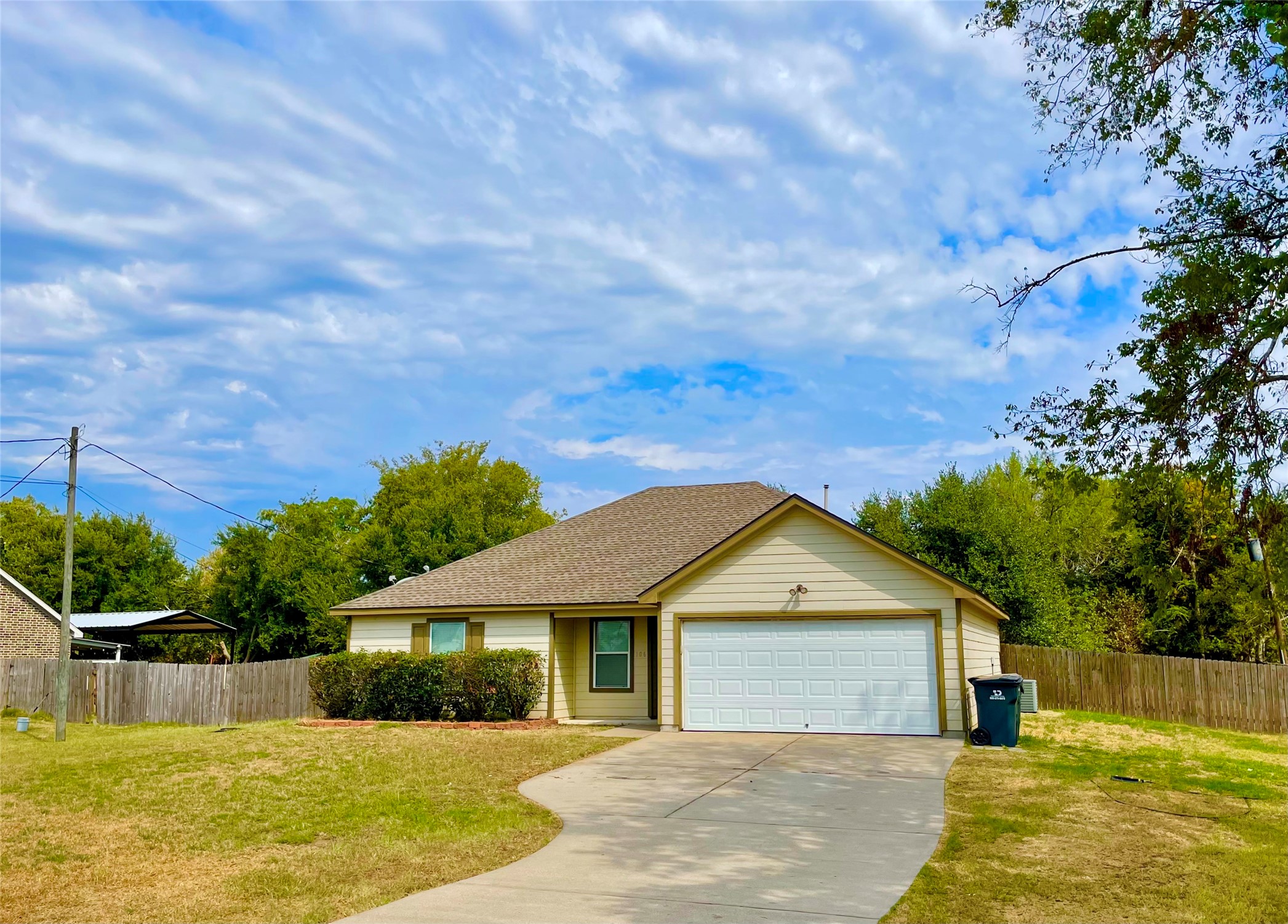 106 San Felipe Road Sealy TX 77474