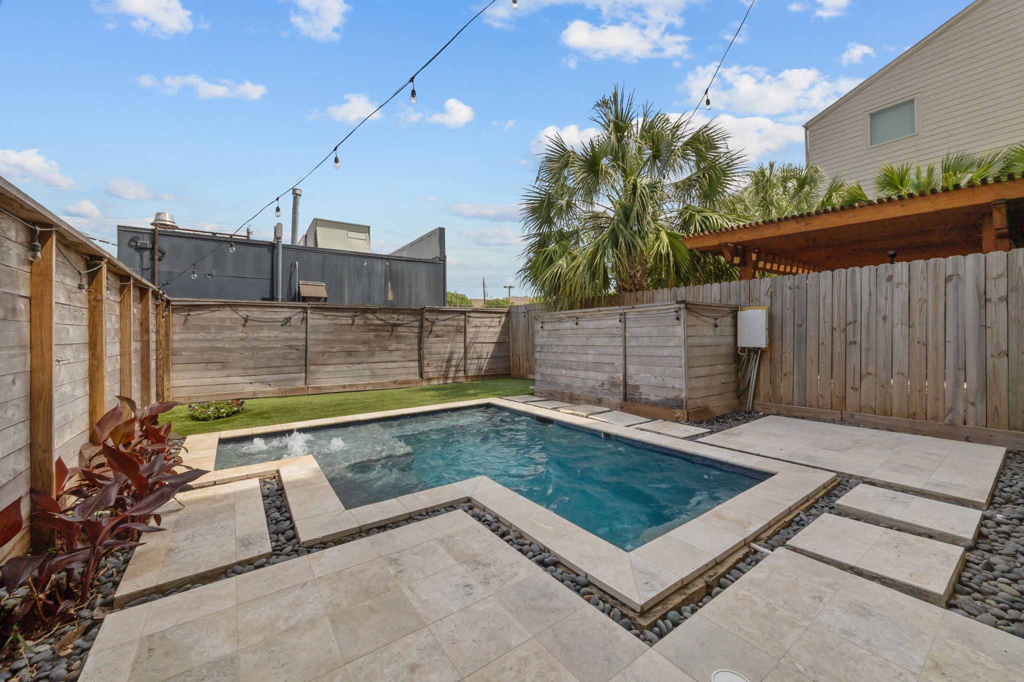5212 Lillian Street Houston TX 77007