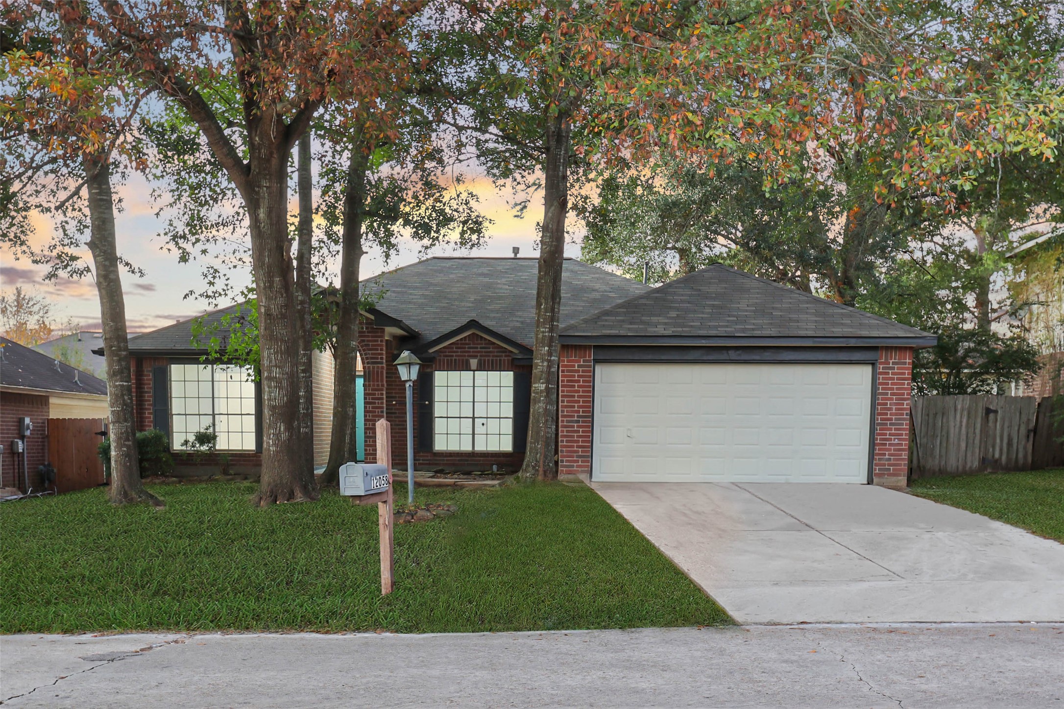 12058 La Salle Branch Conroe TX 77304