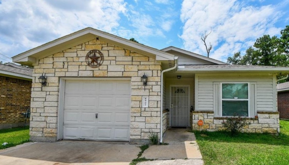 8907 Shady Vista Lane Houston TX 77028