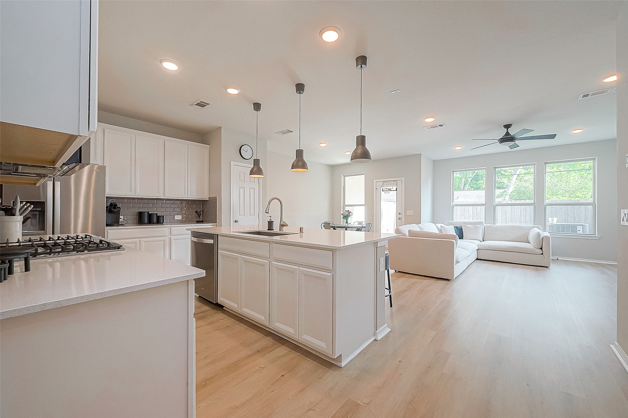 10929 Cannes Memorial Drive Houston TX 77043