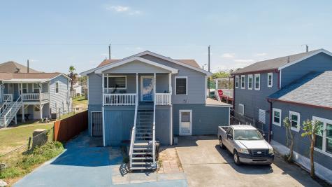 4913 Avenue O 1/2 Galveston TX 77551